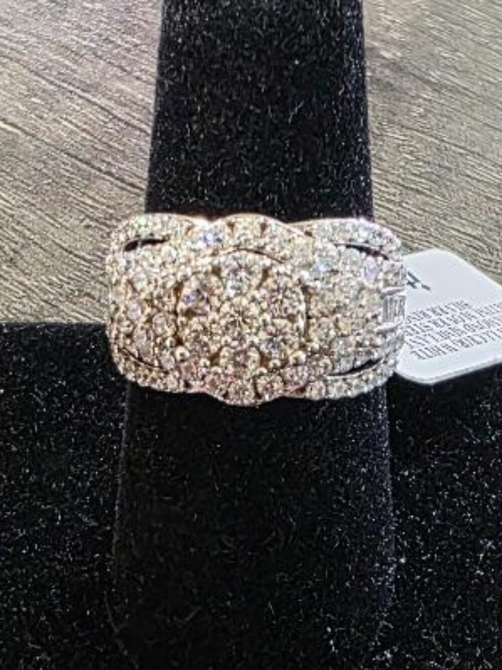 DIAMOND SIMULANT RING - SIZE 9